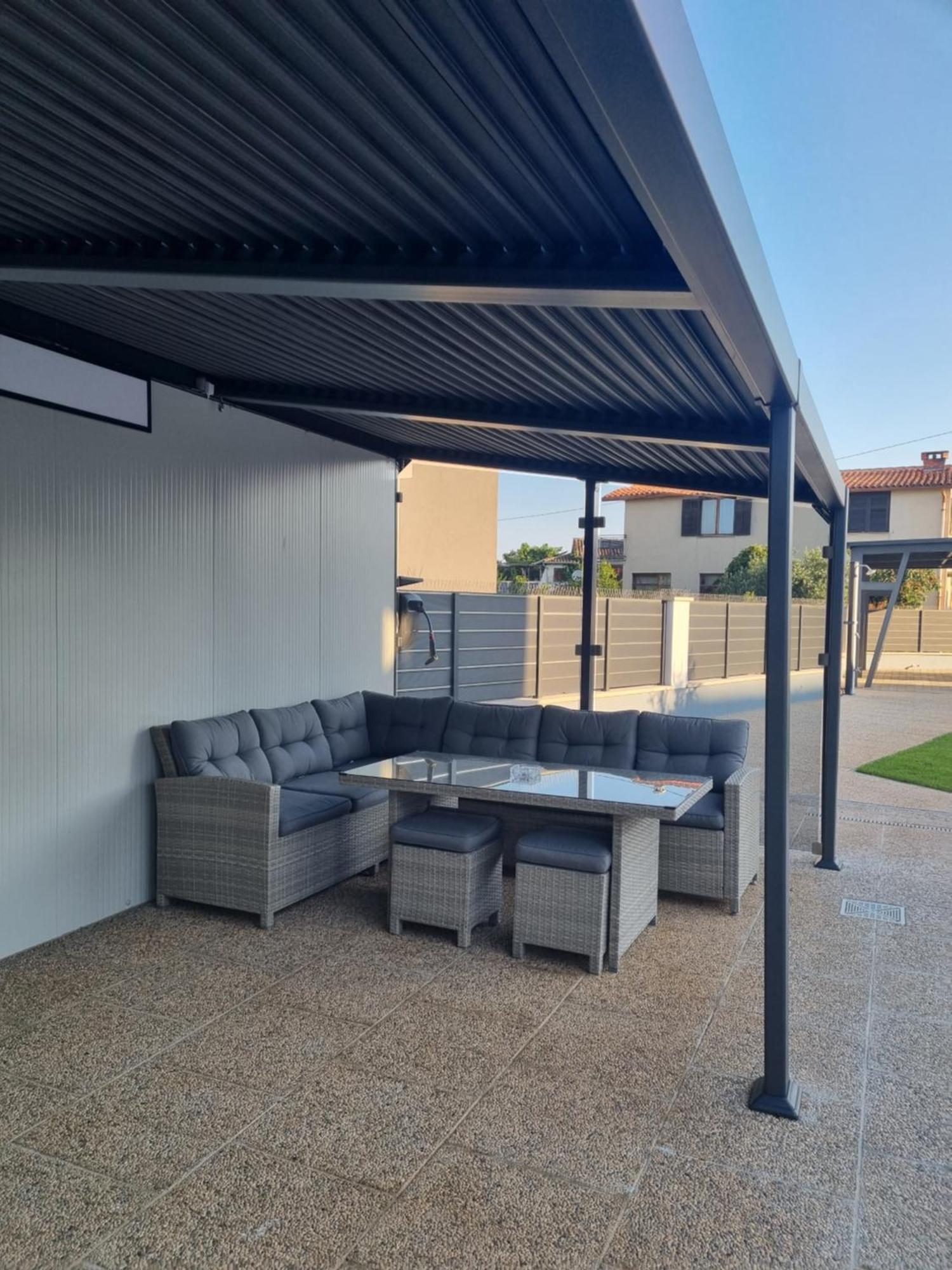 Apartments Donella Umag Exterior photo
